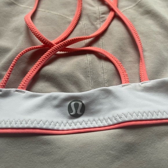 Lululemon Vinyasa Surf Tank - Picture 3 of 3